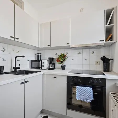 Gemuetliche 4-raum Mit Parkplatz & Kueche Apartment