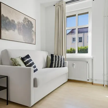 Gemuetliche 4-raum Mit Parkplatz & Kueche Apartment