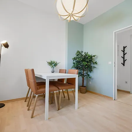 Gemuetliche 4-raum Mit Parkplatz & Kueche Apartment *
